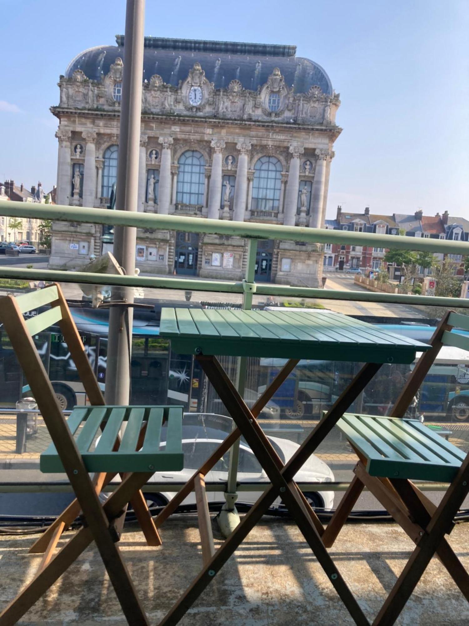 Apartmán Le Gambetta Theatre De Calais Exteriér fotografie
